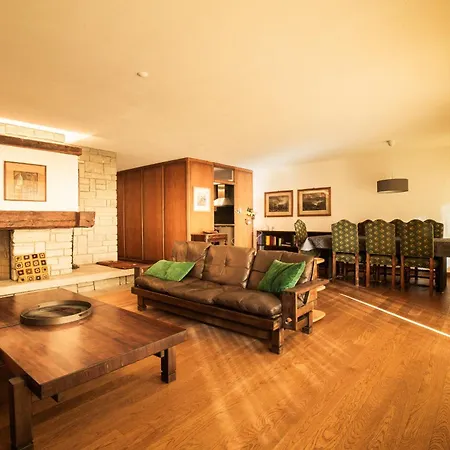 Chesa Suot Brattas 22 - Apartment *